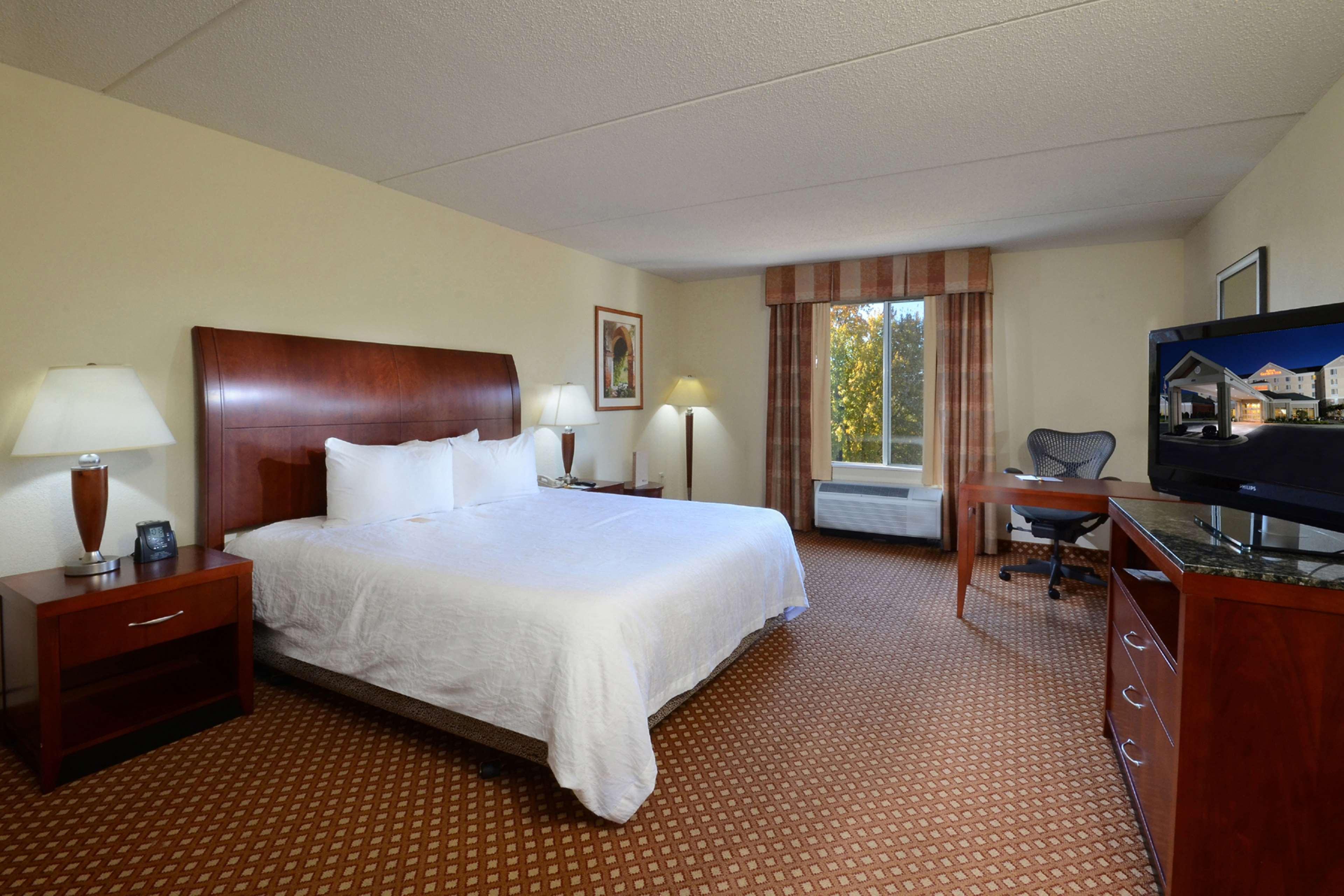Hilton Garden Hotel 3*