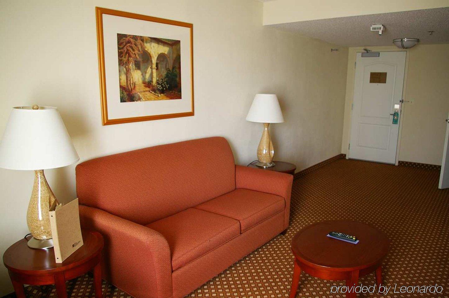 Hilton Garden 3*